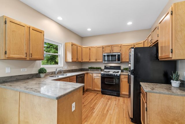 766 Providence Lane, Crystal Lake, IL 60012