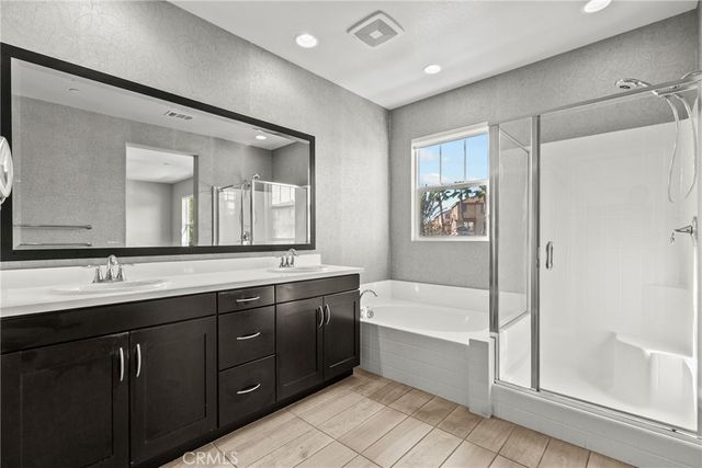 22105 Barrington, Saugus, CA 91350