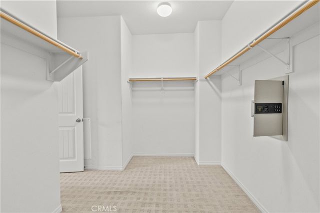 22105 Barrington, Saugus, CA 91350