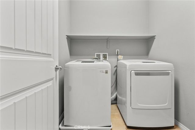 22105 Barrington, Saugus, CA 91350