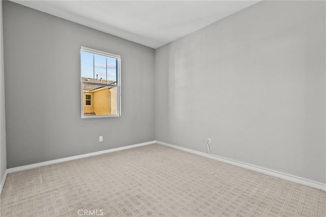 22105 Barrington, Saugus, CA 91350