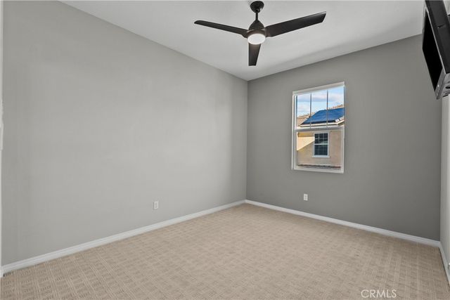 22105 Barrington, Saugus, CA 91350