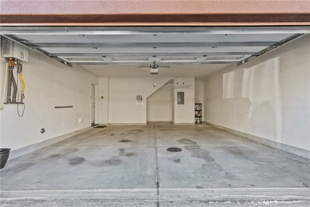 22105 Barrington, Saugus, CA 91350