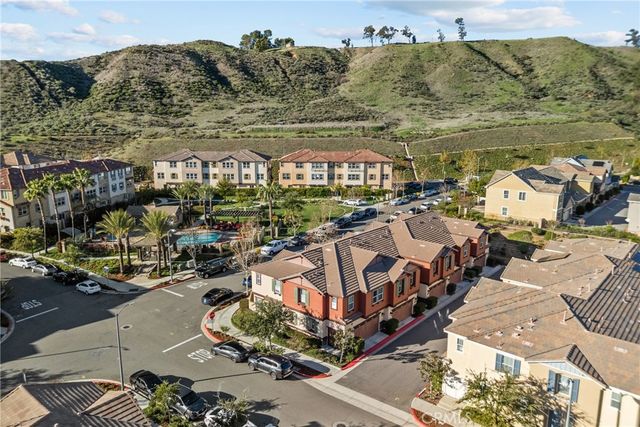 22105 Barrington, Saugus, CA 91350