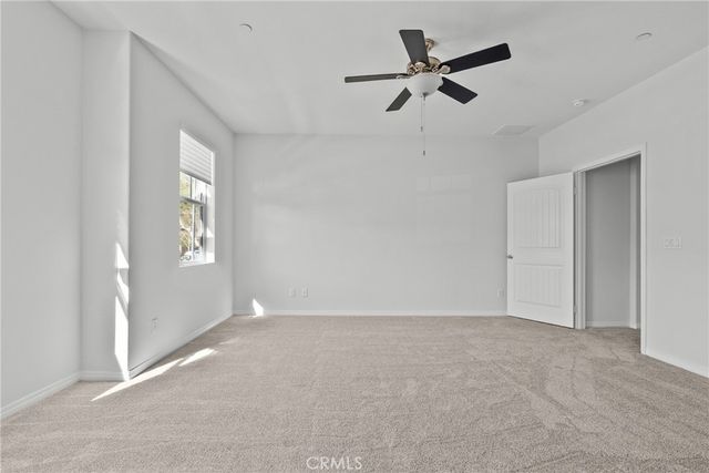 22105 Barrington, Saugus, CA 91350