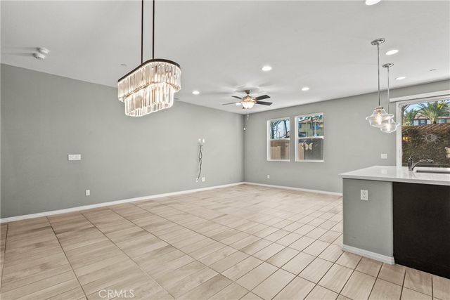 22105 Barrington, Saugus, CA 91350