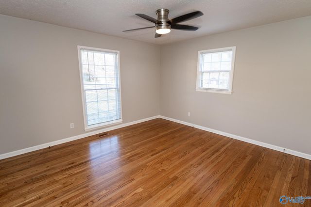 2215 NE Fairfax Street, Huntsville, AL 35811