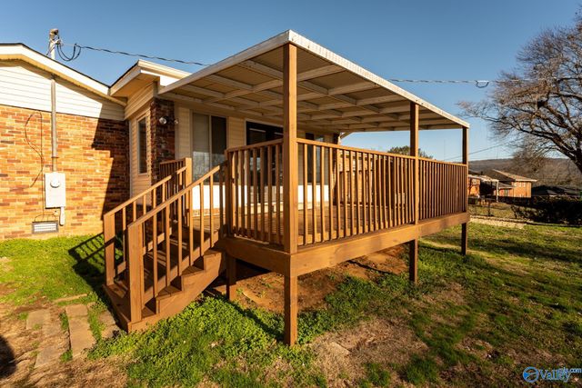 2215 NE Fairfax Street, Huntsville, AL 35811