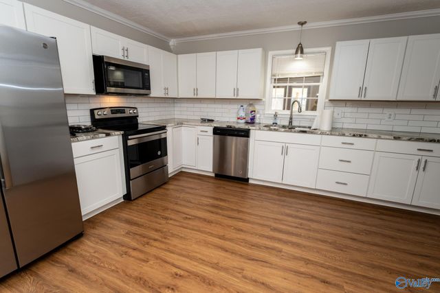 2215 NE Fairfax Street, Huntsville, AL 35811