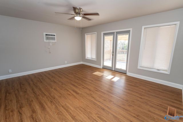 2215 NE Fairfax Street, Huntsville, AL 35811