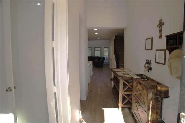 284 Kimble Creek LOOP, Kyle, TX 78640