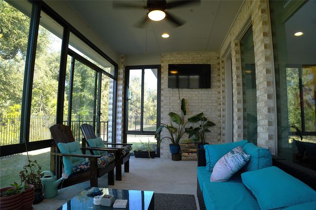 284 Kimble Creek LOOP, Kyle, TX 78640