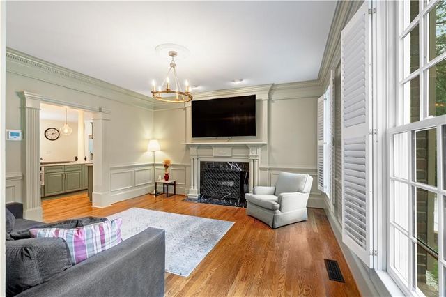 345 W Berwicke Common NE, Atlanta, GA 30342