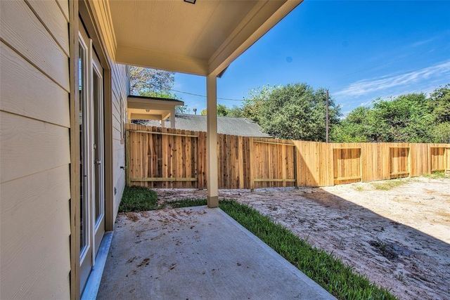 8142 Cabot Street A, Houston, TX 77078