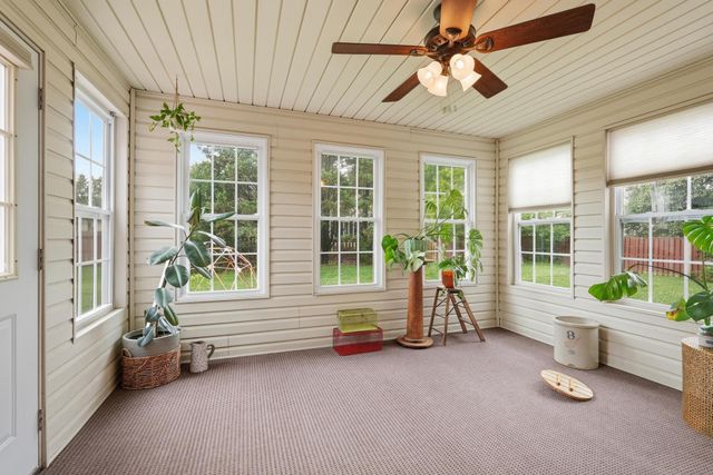 1363 Ivy Ln, Cookeville, TN 38501