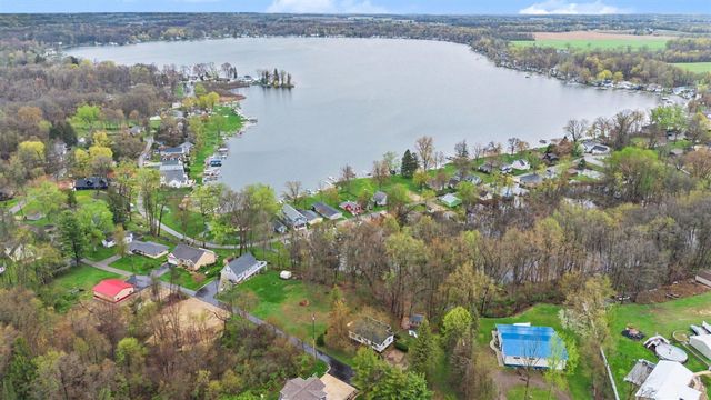 33320 Ridenour Road, Dowagiac, MI 49047