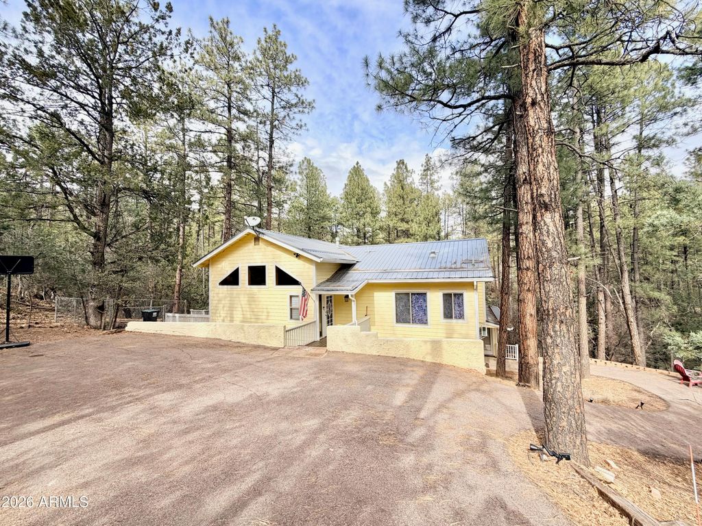 6870 W ROBBIN Lane, Pine, AZ 85544