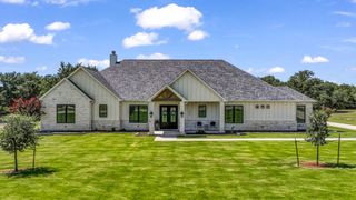 612 Latigo Court, Weatherford, TX 76088
