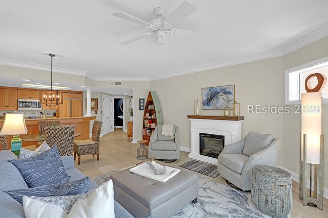 77 Ocean Ln Apt 117, Hilton Head Island, SC 29928