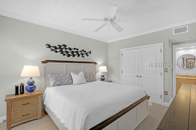 77 Ocean Ln Apt 117, Hilton Head Island, SC 29928