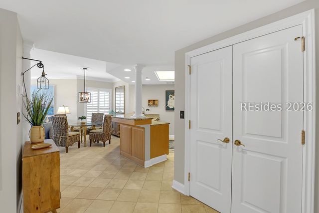 77 Ocean Ln Apt 117, Hilton Head Island, SC 29928