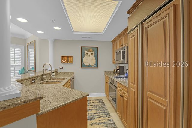 77 Ocean Ln Apt 117, Hilton Head Island, SC 29928