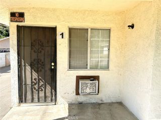 26098 10th Street 1, Highland, CA 92346