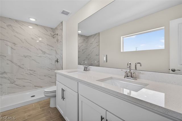 630 NW 28th TER, Cape Coral, FL 33993