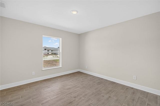 630 NW 28th TER, Cape Coral, FL 33993