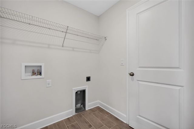 630 NW 28th TER, Cape Coral, FL 33993