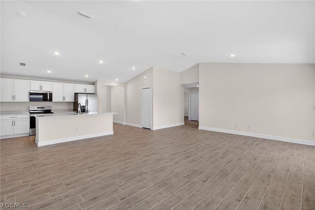 630 NW 28th TER, Cape Coral, FL 33993