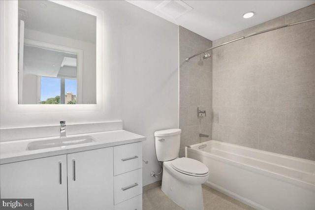 923 V ST NW #602, Washington, DC 20001