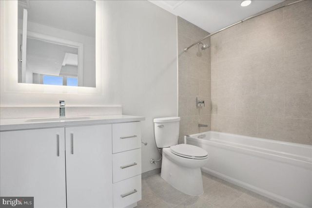 923 V ST NW #602, Washington, DC 20001