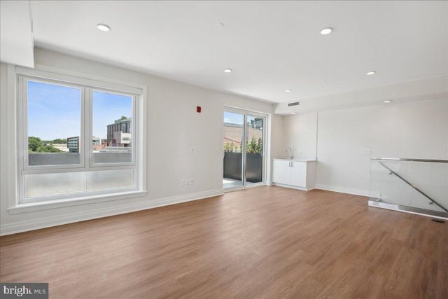 923 V ST NW #602, Washington, DC 20001