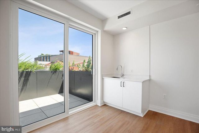 923 V ST NW #602, Washington, DC 20001