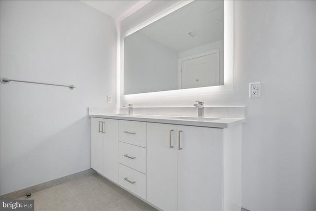 923 V ST NW #602, Washington, DC 20001