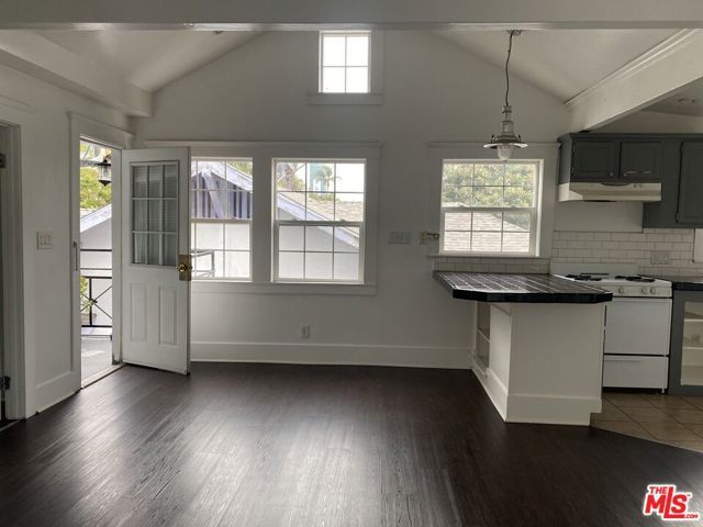 6640 Leland Way, Los Angeles, CA 90028