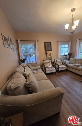 6640 Leland Way, Los Angeles, CA 90028