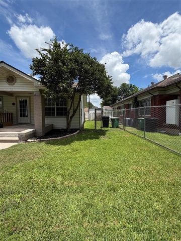 111 Inlane Street, Houston, TX 77012