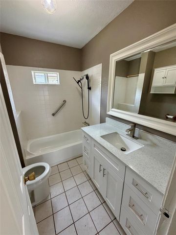 111 Inlane Street, Houston, TX 77012