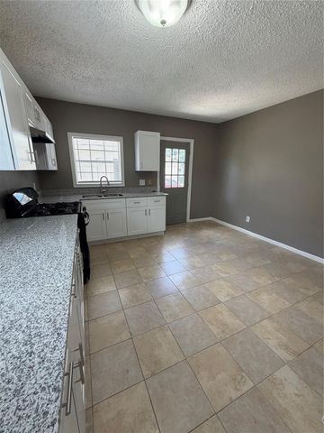 111 Inlane Street, Houston, TX 77012