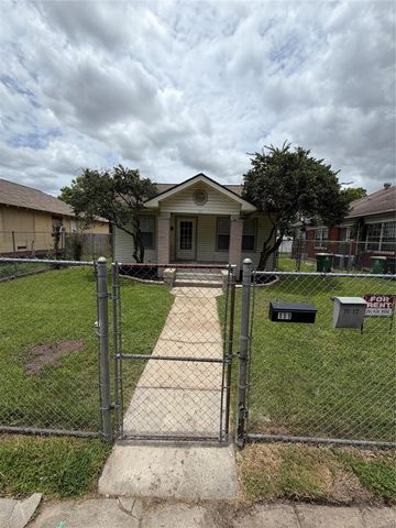 111 Inlane Street, Houston, TX 77012
