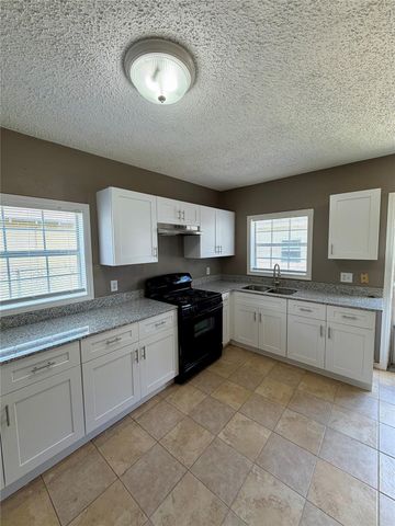 111 Inlane Street, Houston, TX 77012
