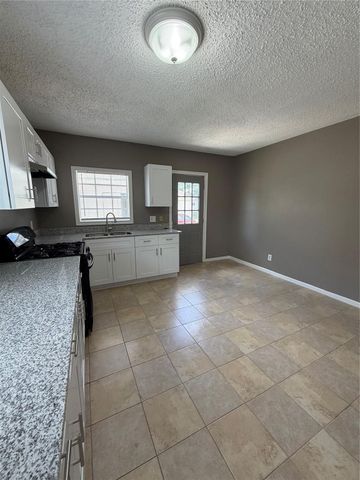 111 Inlane Street, Houston, TX 77012