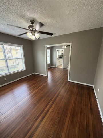 111 Inlane Street, Houston, TX 77012