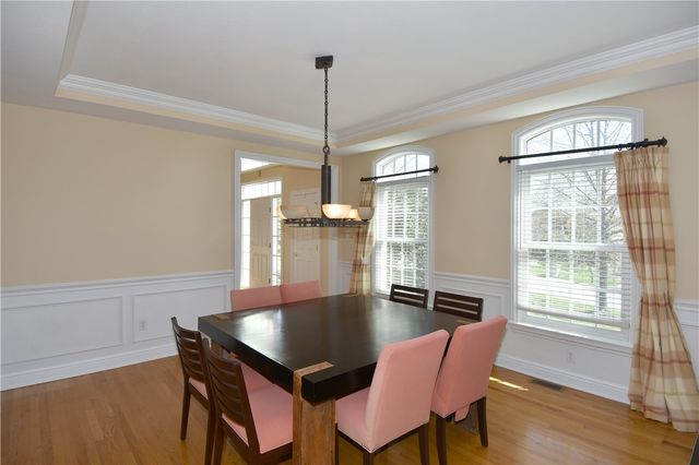 317 Abbey Brook Ln, Peters Twp, PA 15367