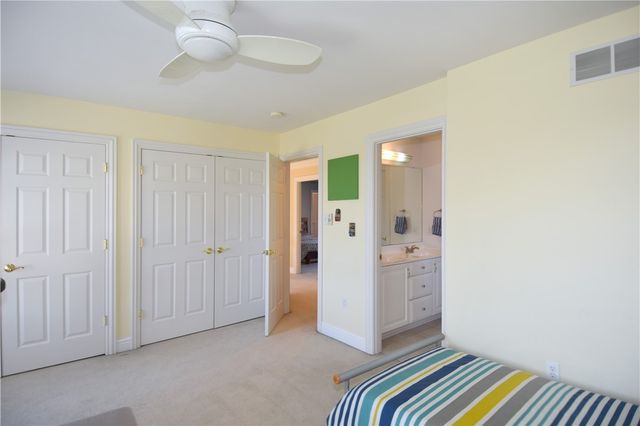 317 Abbey Brook Ln, Peters Twp, PA 15367