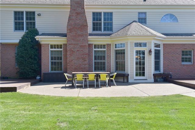 317 Abbey Brook Ln, Peters Twp, PA 15367