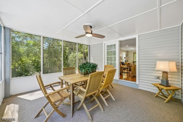 6 Windsor Ct, Clinton Twp., NJ 08801