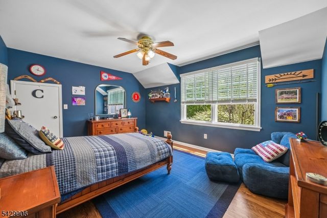 6 Windsor Ct, Clinton Twp., NJ 08801